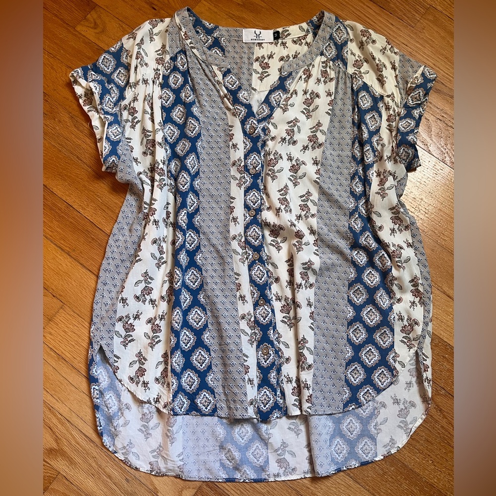 Western Patterned Top M women’s